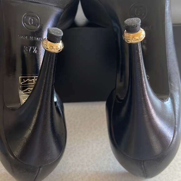 Chanel Heels - Picture 7 of 7